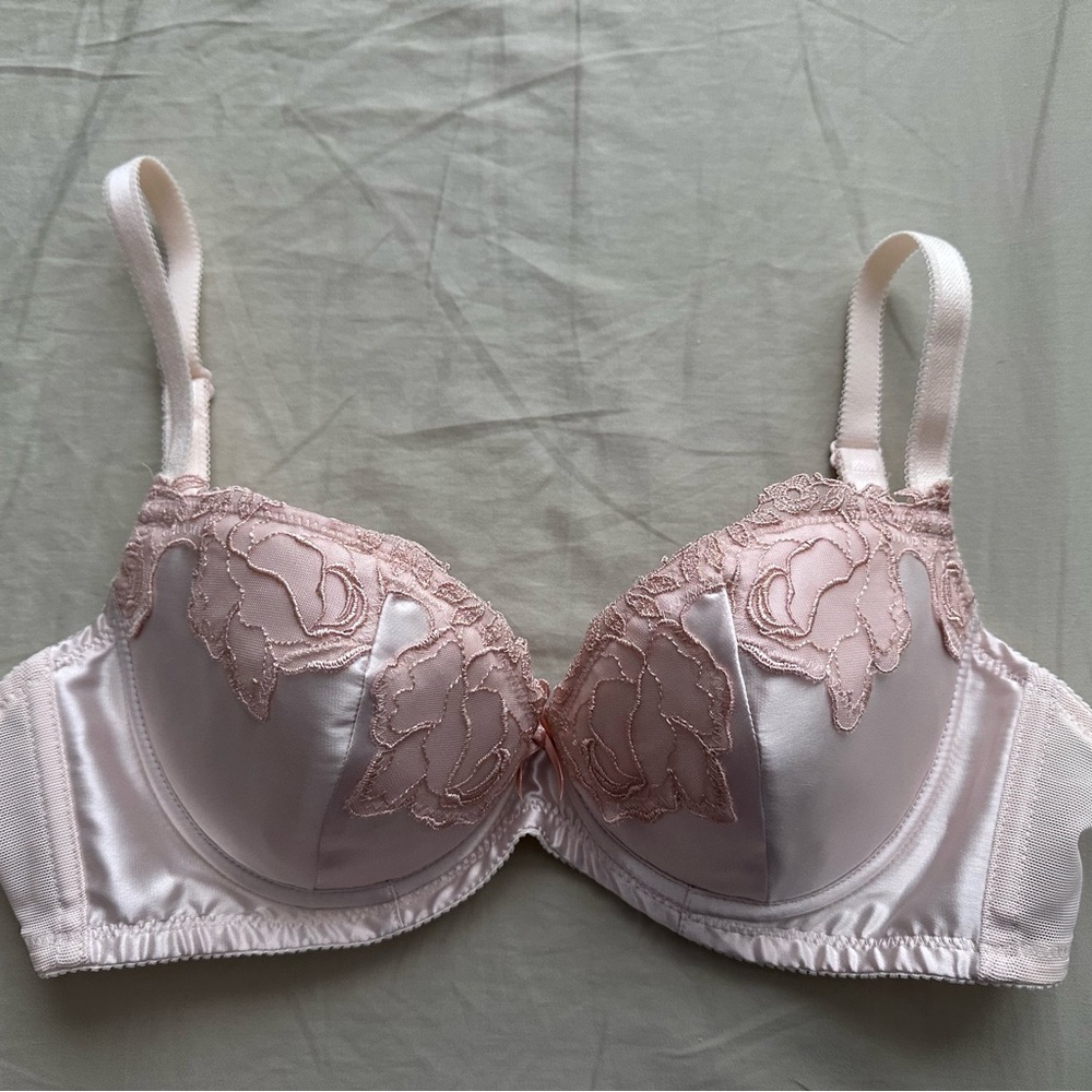 Bradelis light pink bra, 34c